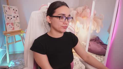 Lily  online show from October 30, 6:47 am