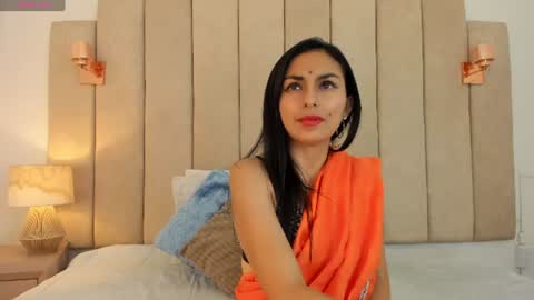 Shanily online show from June 11, 7:56 pm