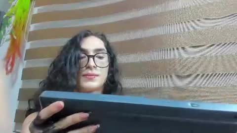 shammy_rosse online show from June 25, 11:10 pm
