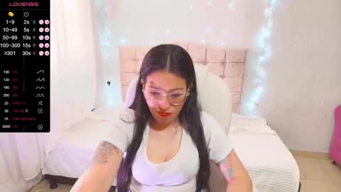 Shanel  online show from September 30, 6:51 pm