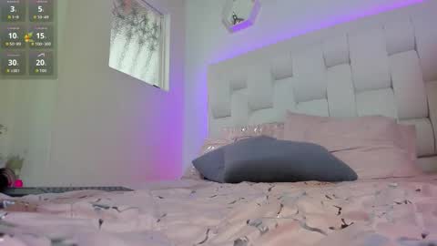 Shana online show from November 24, 6:06 pm