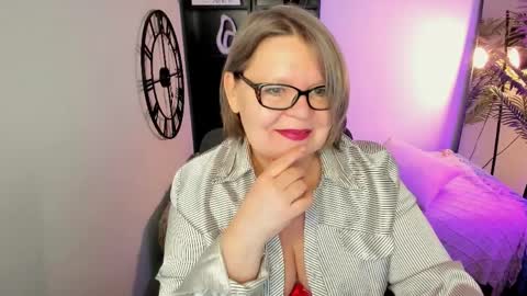 Shannon online show from April 8, 1:25 pm