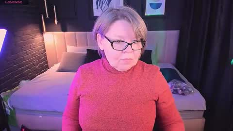 Shannon online show from February 2, 12:45 pm