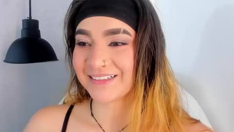 Snapshot of shanntal__ chatting on October 14, 8:12 pm Shanntal online show from October 14, 8:12 pm
