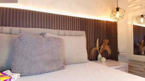 SHANON online show from January 8, 7:09 pm