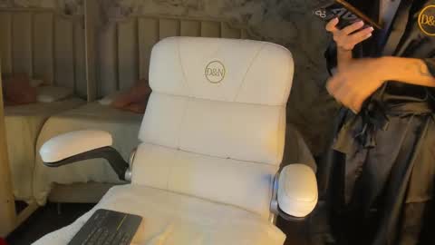 Shantal online show from November 23, 5:05 am