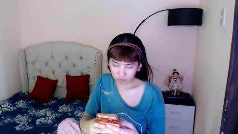SHANTA FOX  s online show from June 4, 12:16 am
