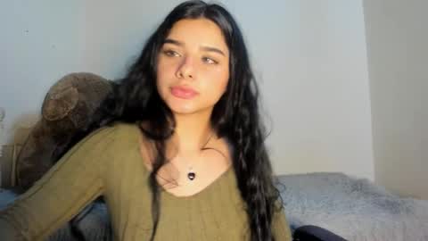 Snapshot of shara_jones chatting on October 29, 1:18 am Sara online show from October 29, 1:18 am