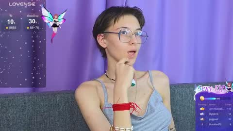 Snapshot of sharli_rose chatting on January 26, 6:27 pm Sharli online show from January 26, 6:27 pm