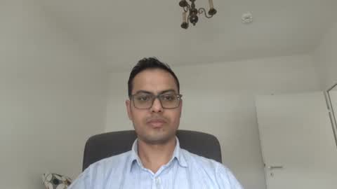 Snapshot of sharmamanxyz chatting on March 12, 1:19 pm sharmamanxyz online show from March 12, 1:19 pm