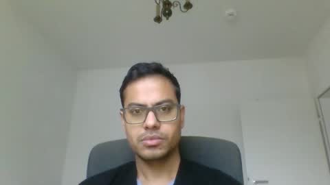 Snapshot of sharmamanxyz chatting on December 6, 8:10 am sharmamanxyz online show from December 6, 8:10 am