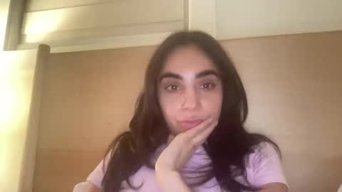 sharnn_b online show from November 18, 6:38 am