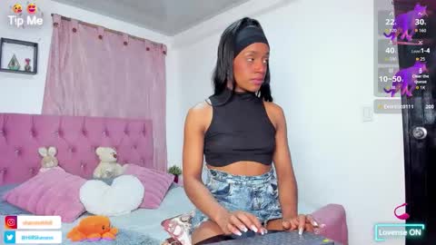 Snapshot of sharon_hill1 chatting on October 16, 6:51 pm Jessica independent model online show from October 16, 6:51 pm
