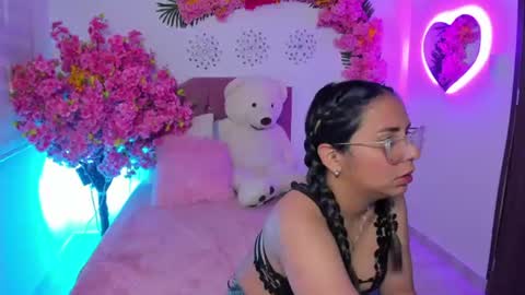 Sharon online show from June 11, 3:10 pm