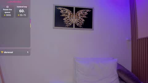 sharonscothh online show from March 28, 8:43 pm