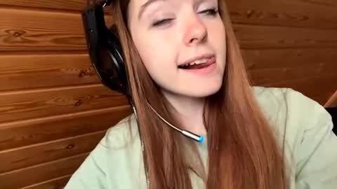 Maria online show from June 20, 4:40 am