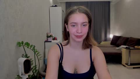 shawty__mariaa online show from October 19, 12:54 pm
