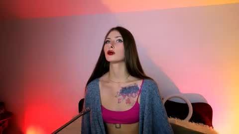 Snapshot of shawty__shy chatting on October 5, 6:15 pm Devika online show from October 5, 6:15 pm