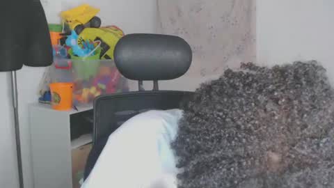 Snapshot of shayna_cute chatting on October 21, 1:33 am Shayna online show from October 21, 1:33 am