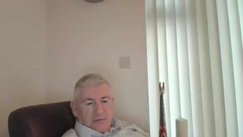 she52 online show from February 9, 4:10 pm