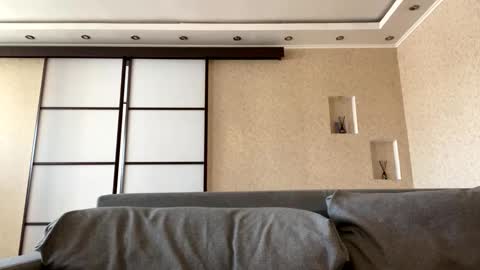 sheenaa_ online show from March 12, 6:51 am