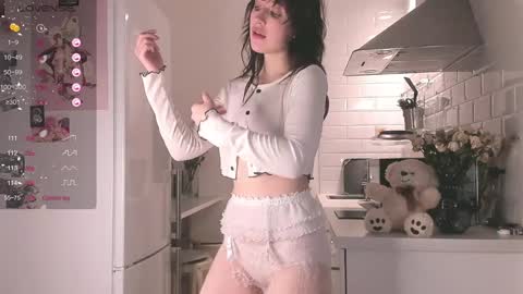 Chiara online show from December 13, 12:20 am