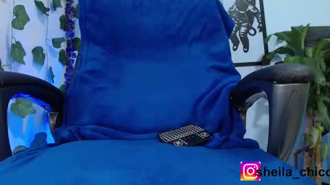 Snapshot of sheila_bigcok chatting on February 18, 11:19 pm SHEILA  online show from February 18, 11:19 pm