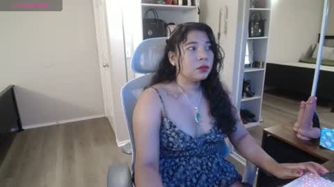 sheilyn_smith online show from August 2, 4:14 am