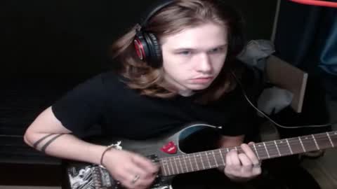 Snapshot of sheldon_music chatting on October 21, 4:21 pm Sheldon online show from October 21, 4:21 pm