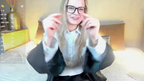 shellyboom online show from December 16, 6:47 pm