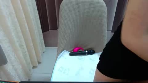 Shelly online show from September 12, 1:29 am