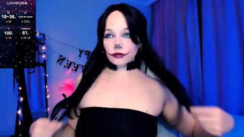 Snapshot of sherill_brill chatting on October 23, 3:24 pm Sheril online show from October 23, 3:24 pm