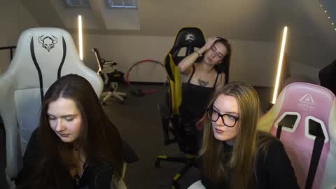 Snapshot of sheryl_elegance chatting on October 3, 3:42 pm Sheryl online show from October 3, 3:42 pm