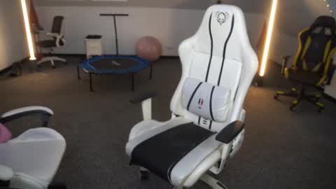 Snapshot of sheryl_elegance chatting on October 9, 10:43 am Sheryl online show from October 9, 10:43 am