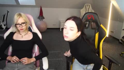 Snapshot of sheryl_elegance chatting on October 14, 10:29 am Sheryl online show from October 14, 10:29 am