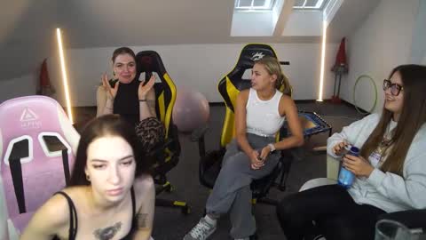 Snapshot of sheryl_elegance chatting on September 24, 10:22 am Sheryl online show from September 24, 10:22 am