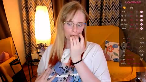 Hello guys my name is Aemilia online show from April 1, 1:41 pm