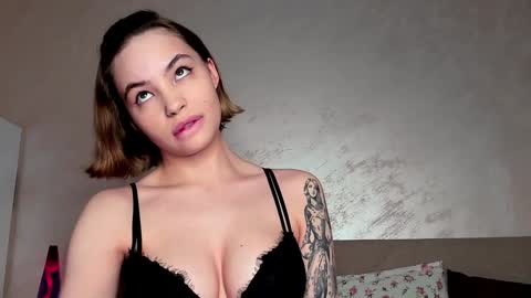 Lina online show from December 23, 11:49 pm