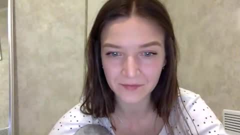 Jesica online show from April 26, 5:43 pm