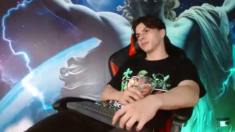 Snapshot of shinobi_grey chatting on February 1, 2:47 am  .. shinobi .. online show from February 1, 2:47 am