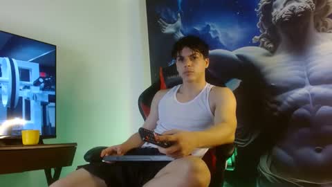 Snapshot of shinobi_grey chatting on January 8, 3:17 pm  .. shinobi .. online show from January 8, 3:17 pm