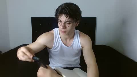 Snapshot of shinobi_grey chatting on February 14, 3:47 pm  .. shinobi .. online show from February 14, 3:47 pm