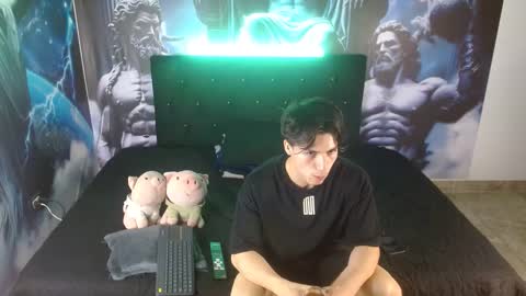 Snapshot of shinobi_grey chatting on January 23, 3:26 am  .. shinobi .. online show from January 23, 3:26 am