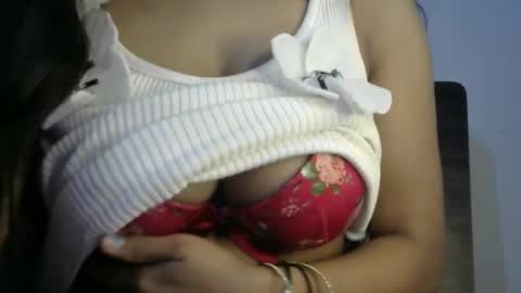 Snapshot of shiri_hot chatting on September 13, 2:03 am Siri online show from September 13, 2:03 am