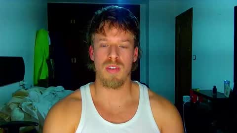 Cick Goreskin online show from January 12, 2:18 am