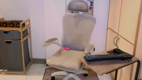 Snapshot of shootingcumts chatting on January 25, 9:15 am Mori online show from January 25, 9:15 am