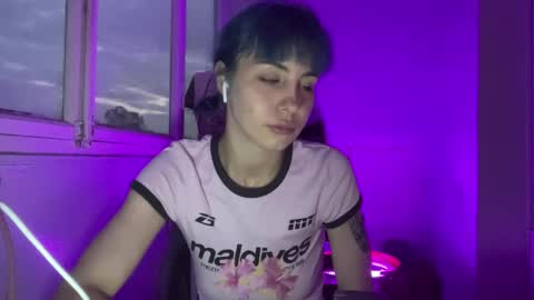 Kira online show from June 9, 1:39 am
