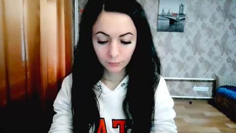 shy_cat_candy online show from November 4, 1:23 pm