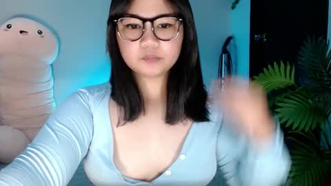 shy_girl09 online show from October 21, 11:30 pm