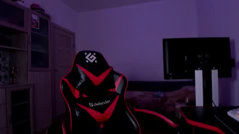 Mark online show from September 20, 12:41 pm